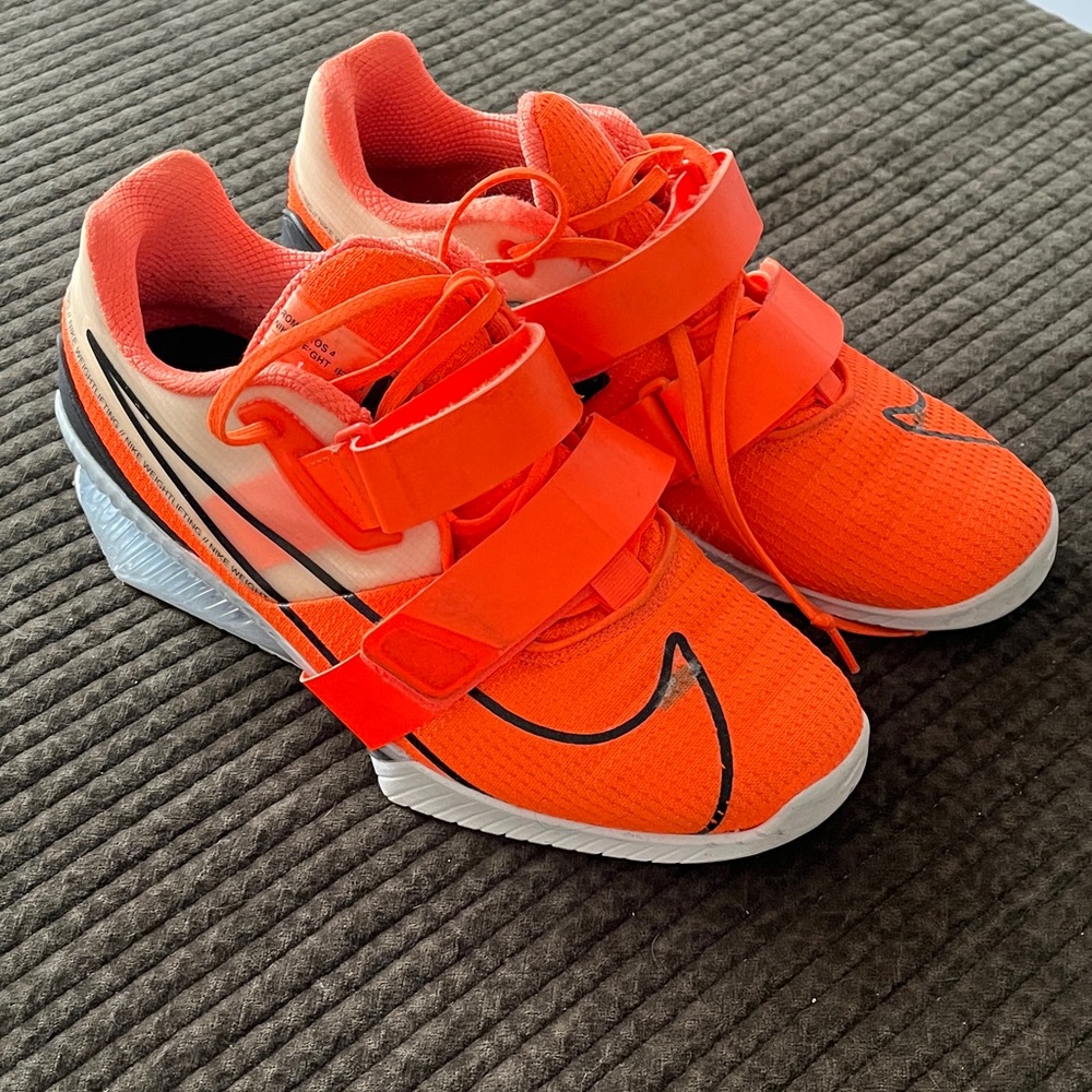 Nike Romaleos 4 men’s 9.5 / woman’s 11